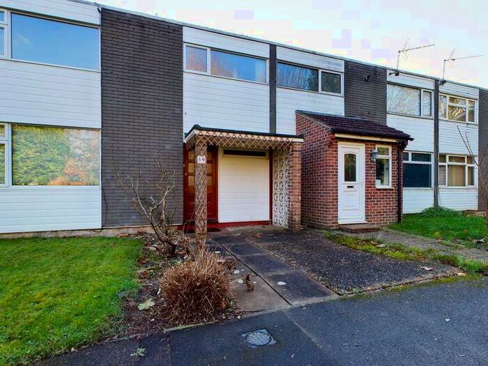 3 Bedroom Property To Rent In West Ham Close Basingstoke, RG22