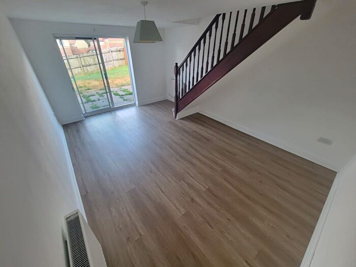 2 Bedroom Semi-Detached House To Rent In Llanelli, SA14