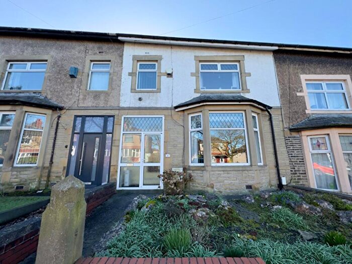 4 Bedroom Terraced House For Sale In Westbourne Avenue, Burnley, BB11