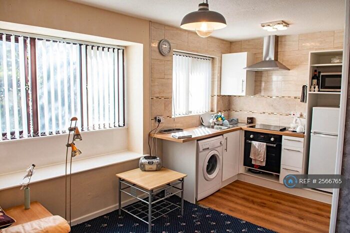 1 Bedroom Flat To Rent In Leighton Av, Loughborough, LE11