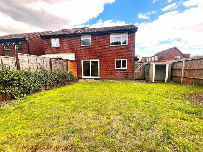 1 Bedroom End Of Terrace House To Rent In St George Close, Bursledon, Southampton, SO31