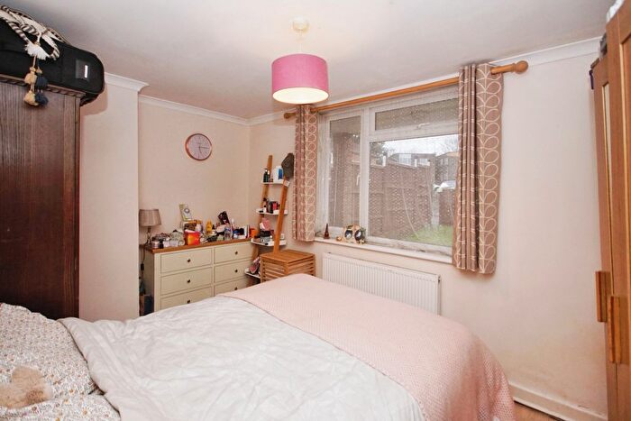 1 Bedroom Flat For Sale In Hottom Gardens, Bristol, Somerset, BS7