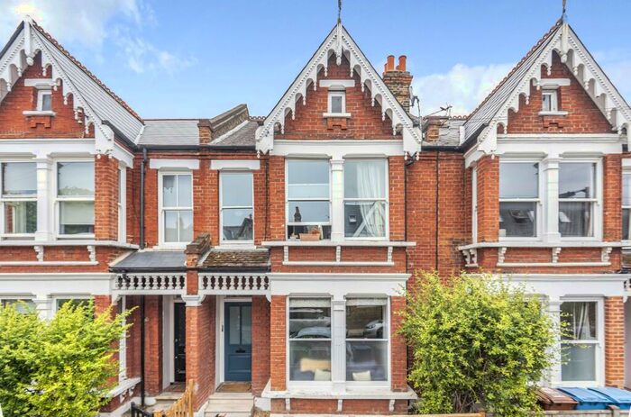 2 Bedroom Flat To Rent In Tintagel Crescent Dulwich, SE22