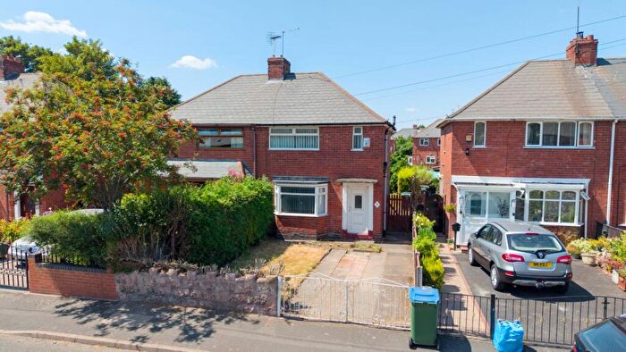 3 Bedroom Semi-Detached House For Sale In Johnston Street, West Bromwich, B70