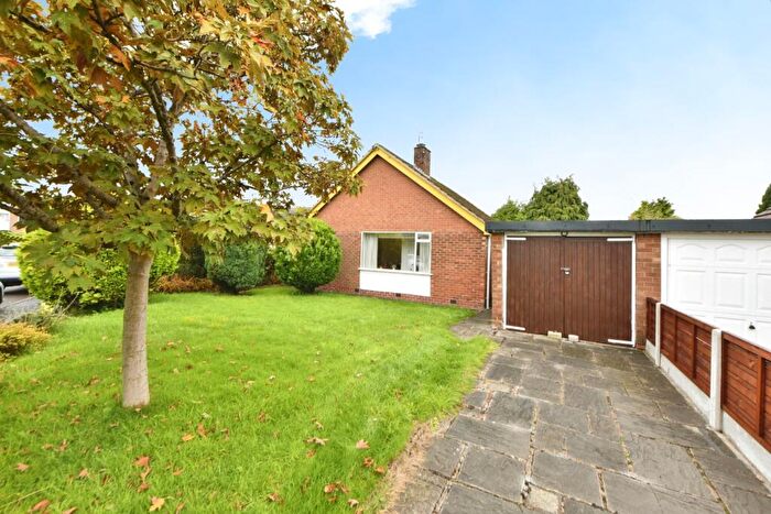 2 Bedroom Bungalow For Sale In Brookside Lane, High Lane, Stockport, Greater Manchester, SK6