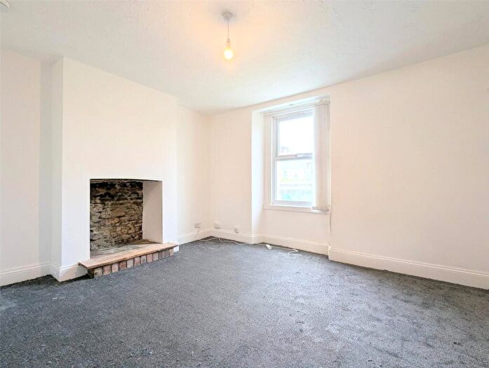5 Bedroom Semi-Detached House To Rent In Bank Road, Kingswood, Bristol, BS15