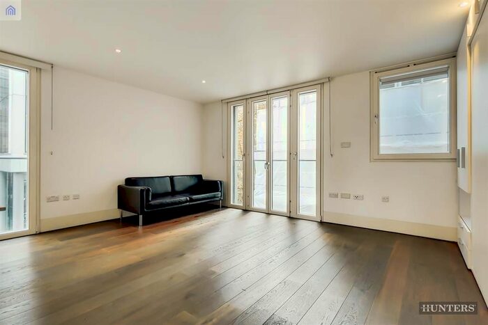 Studio To Rent In Bishops Square, Spitalfields, E1 - Photo 2