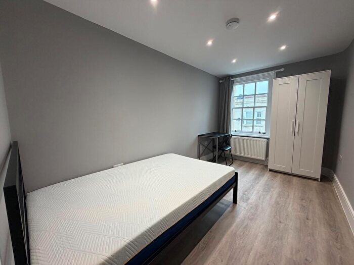 6 Bedroom End Of Terrace House To Rent In Preston Street, BN1