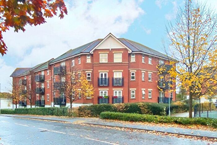 2 Bedroom Flat To Rent In Bell Chase, Aldershot, GU11