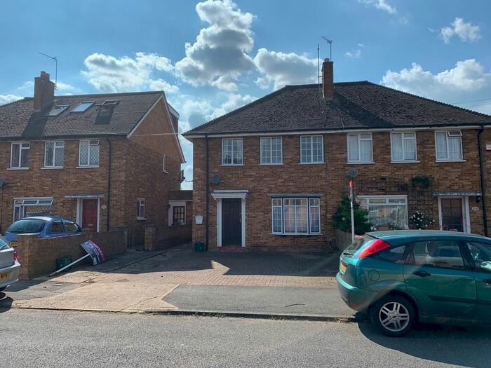 5 Bedroom Semi-Detached House To Rent In New Peachey Lane, Cowley, Uxbridge, UB8