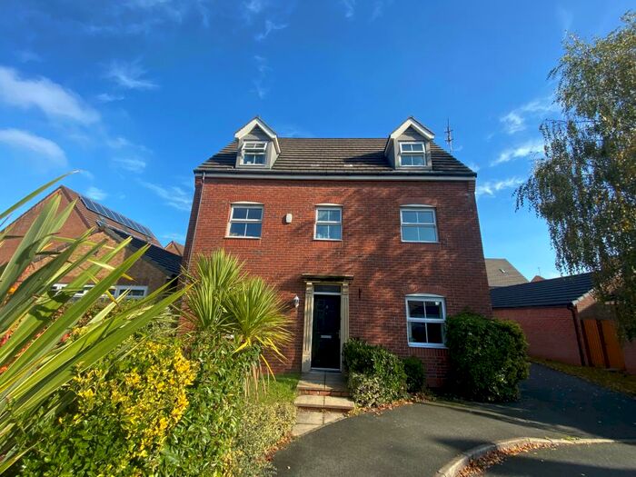 4 Bedroom House To Rent In Swansea Close, **Available With Zero Deposits** L, L19