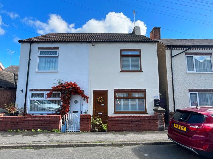2 Bedroom Semi-detached House For Sale In Chapel Street, Alfreton, DE55