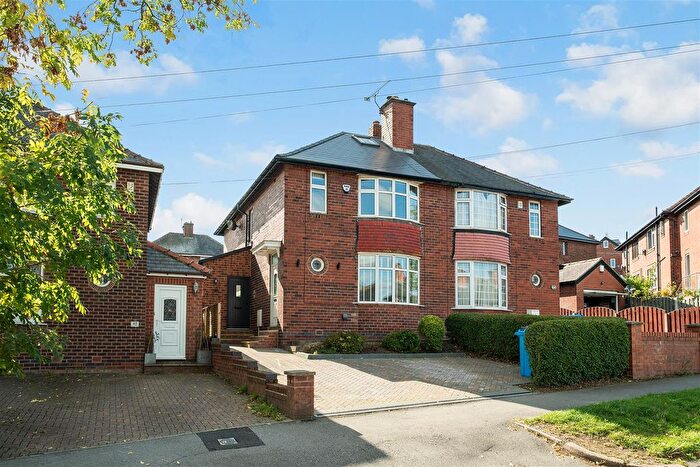 3 Bedroom Semi-Detached House For Sale In Lees Hall Avenue, Sheffield, S8