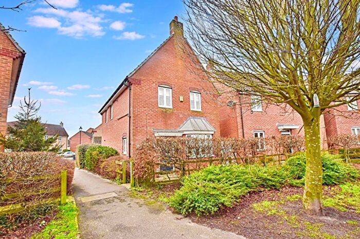 3 Bedroom Detached House For Sale In Privet Walk, Witham St. Hughs, Lincoln, LN6