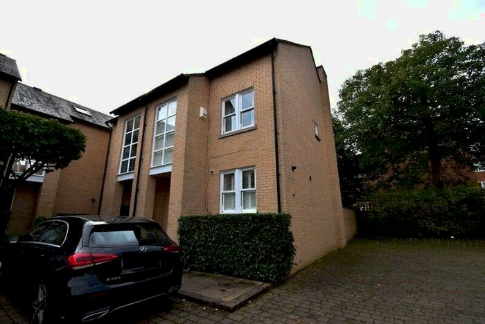 4 Bedroom House To Rent In Trafalgar Place, Didsbury, Manchester, M20