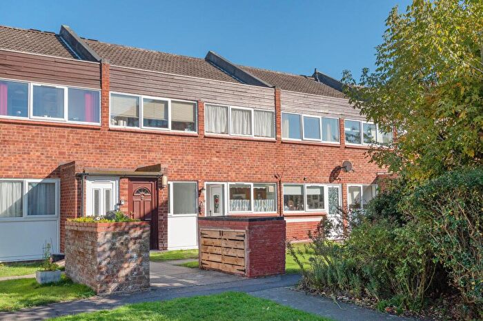 2 Bedroom Flat For Sale In Templemere, Norwich, NR3