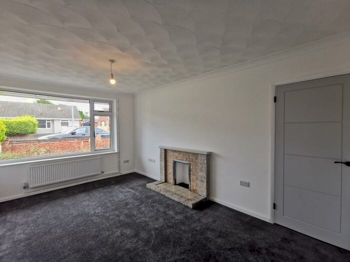 3 Bedroom Bungalow To Rent In Bernham Road, Norwich, NR6