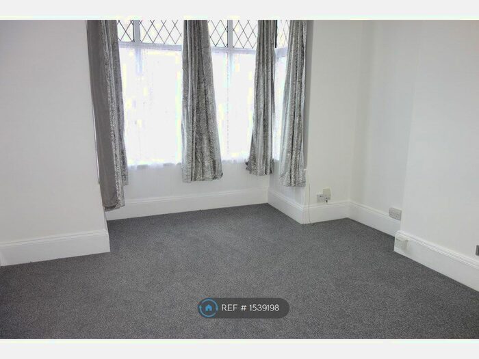 1 Bedroom Flat To Rent In Allendale Rd, Mutley, Plymouth, PL4