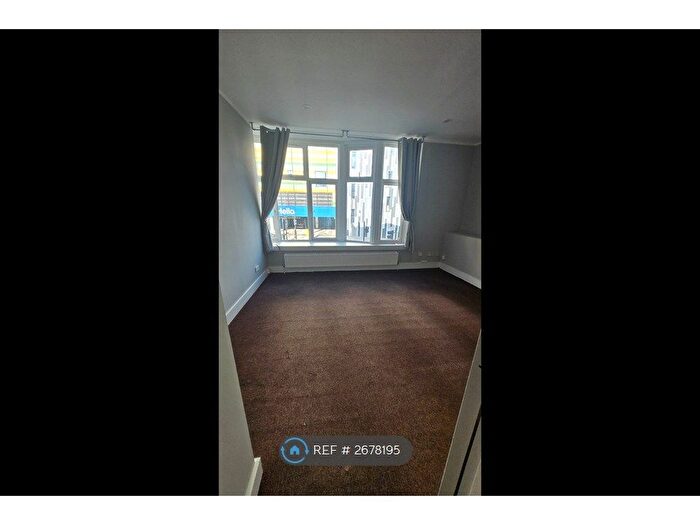 1 Bedroom Flat To Rent In Woolwich New Road, London, SE18
