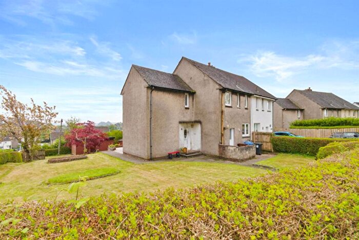 4 Bedroom Semi-Detached House For Sale In Cumbrae Crescent South Dumbarton, G82