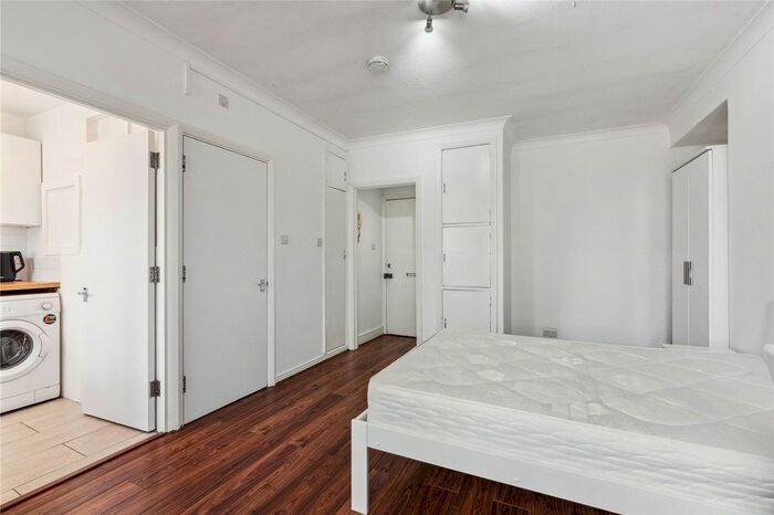 Studio To Rent In Euston Road, London, NW1