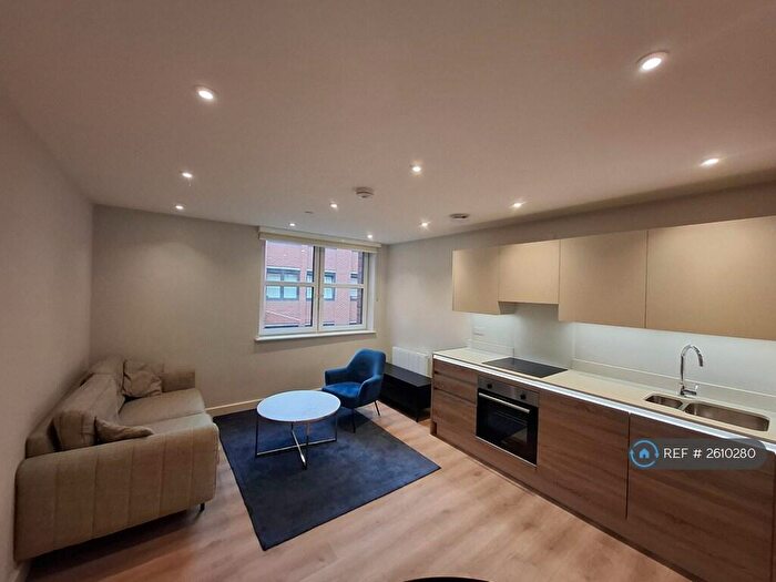 2 Bedroom Flat To Rent In Richmond Hill, Bournemouth, BH2