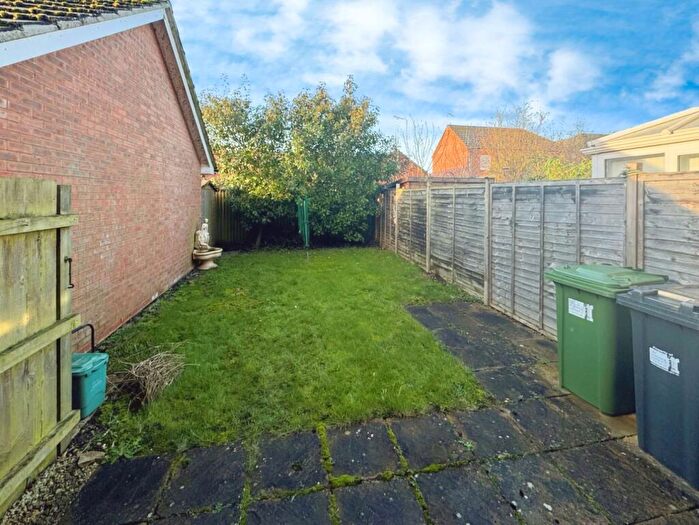 2 Bedroom End Of Terrace House For Sale In Bremridge Close, Barford, CV35