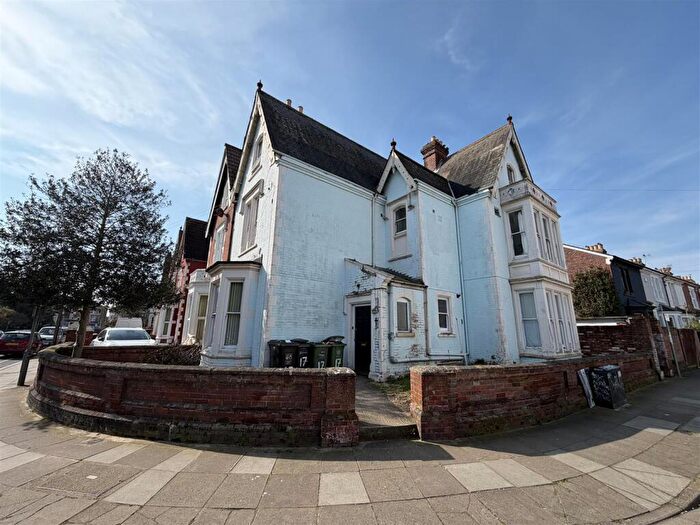 8 Bedroom House To Rent In St. Andrews Road, Southsea, PO5