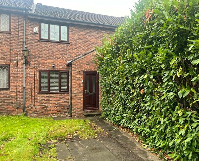2 Bedroom House To Rent In Hamnett Street, Droylsden, Manchester, M43