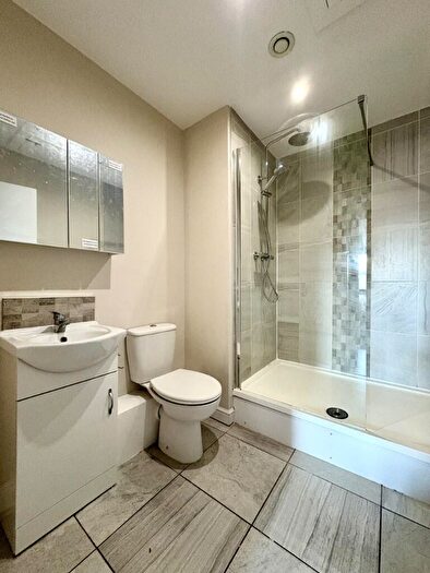 3 Bedroom Flat To Rent In Dale Street, Liverpool, Merseyside, L2