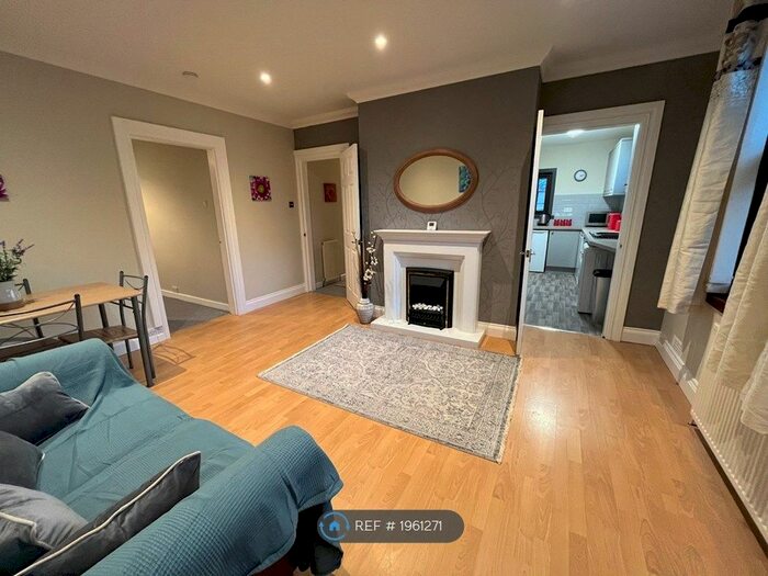 2 Bedroom Flat To Rent In Gardiner Place, Newtongrange, Dalkeith, EH22