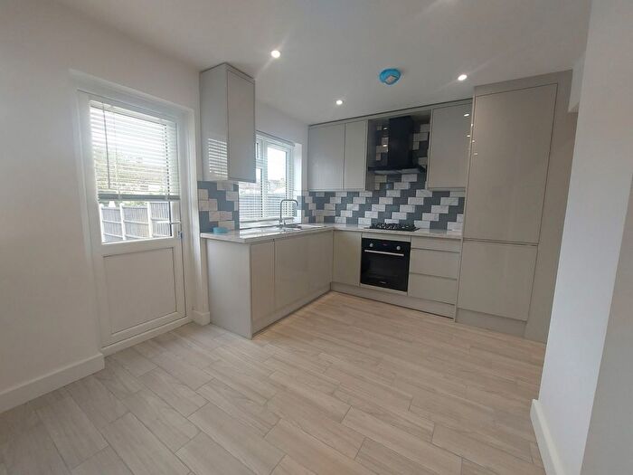 4 Bedroom Terraced House To Rent In Valentines Way, RM7