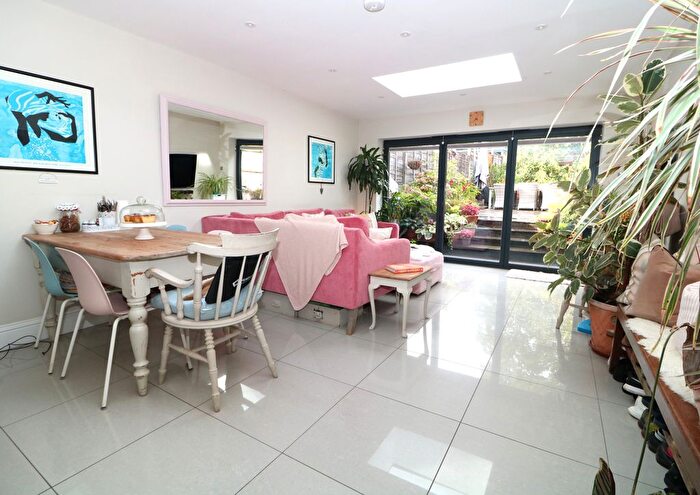 3 Bedroom Semi-Detached House To Rent In Portland Road, Dorking, RH4