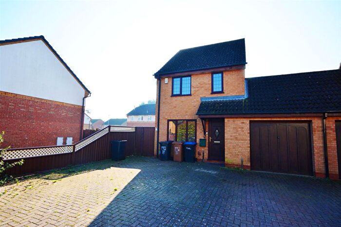 3 Bedroom Property To Rent In Longford Avenue, Little Billing, NN3