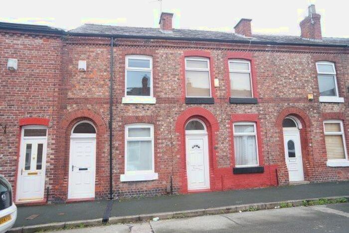 2 Bedroom Flat To Rent In Bowers Street, Manchester, M14