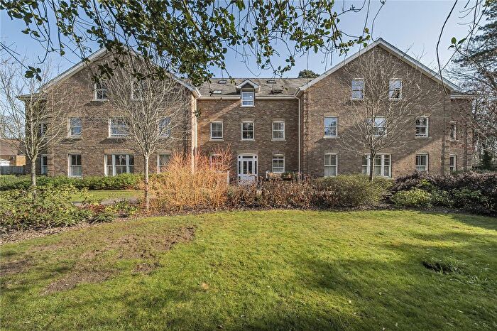 1 Bedroom Flat For Sale In Langdon Park, Teddington, TW11