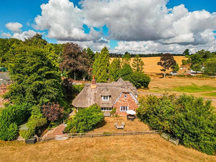 3 Bedroom Detached House For Sale In Kenn, Exeter, EX6