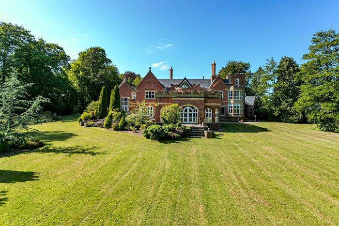 5 Bedroom Detached House For Sale In Hoole House And Lodge House, Lodge Lane, Elswick, Preston, PR4