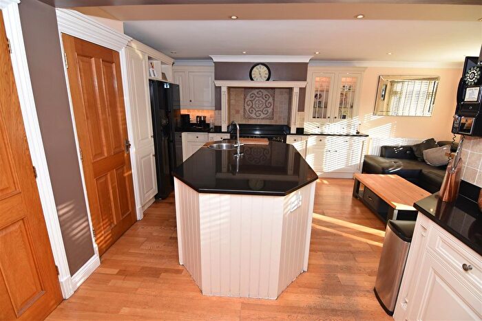 4 Bedroom Detached House For Sale In Chester Road, Castle Bromwich, Birmingham, B36