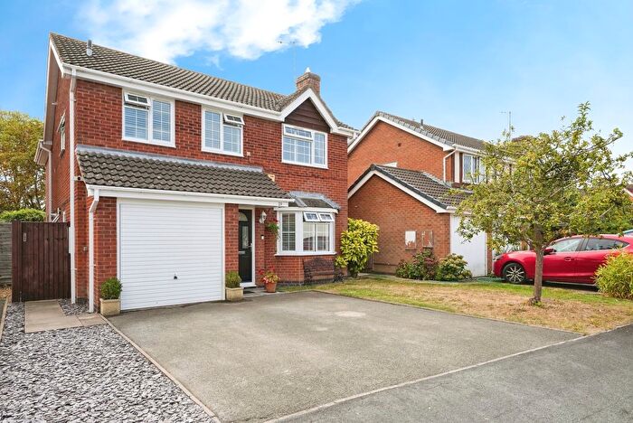 4 Bedroom Detached House For Sale In Lobelia Close, Worcester, Worcestershire, WR5
