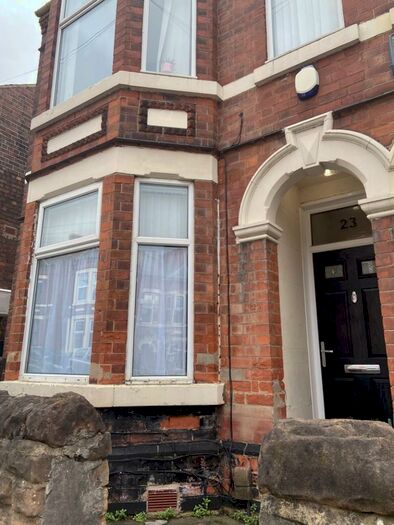 5 Bedroom Detached House To Rent In Johnson Road, Nottingham, NG7