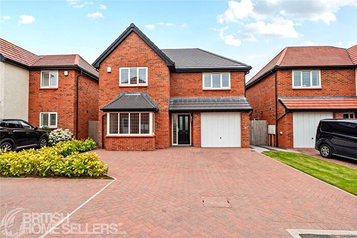 4 Bedroom Detached House For Sale In Bowland Court, Freckleton, Preston, Lancashire, PR4