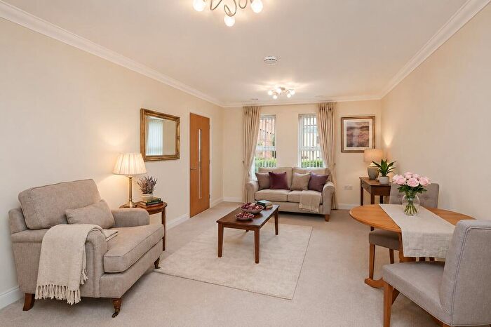 2 Bedroom Retirement Property To Rent In Clive Road, Redditch, Worcestershire, B97