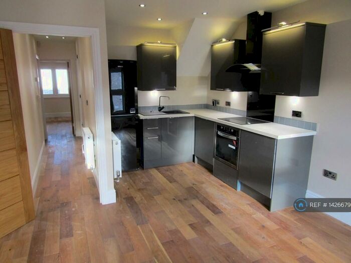 2 Bedroom Flat To Rent In Broad Street, Loughborough, LE11