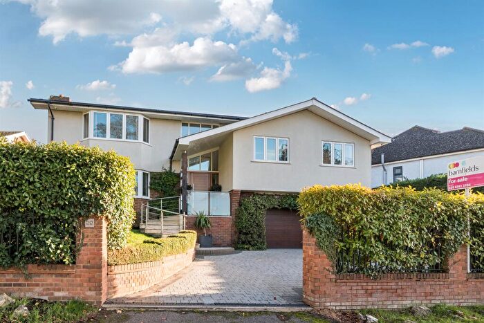 5 Bedroom Detached House For Sale In Old Park Road South, Enfield, EN2