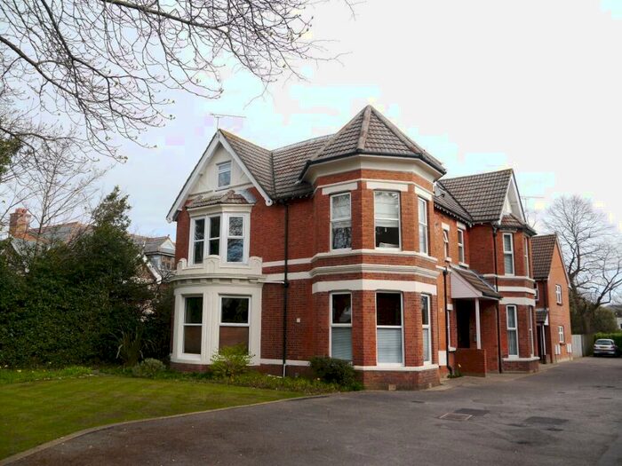 2 Bedroom Flat To Rent In Lansdowne Road, Bournemouth, BH1