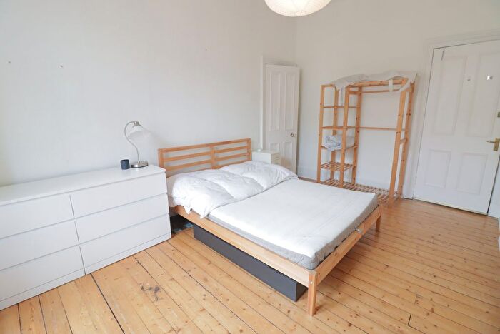 2 Bedroom Flat For Sale In Great Western Road, Glasgow, G4