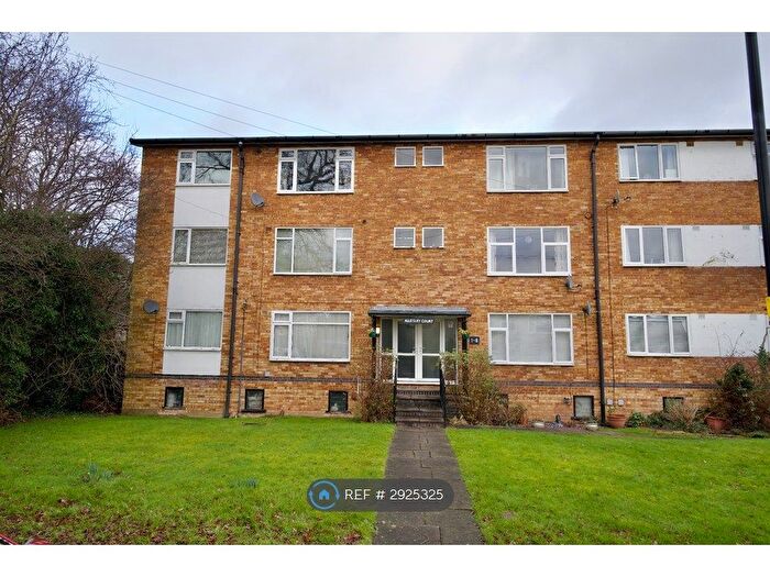 2 Bedroom Flat To Rent In Allesley Court, Coventry, CV5