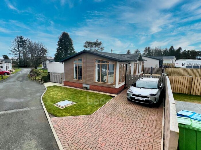 2 Bedroom Park Home For Sale In Heather Bank Park, Neilston, G78