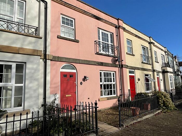 3 Bedroom Terraced House For Sale In Burlington Road, Portishead, BS20